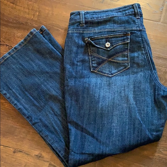 Sonoma Denim - Sonoma Life & Style boot cut jeans 👖